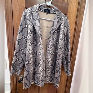 PREMISE FAUX LEATHER SNAKE SKIN PATTERN JACKET PETITE SMALL